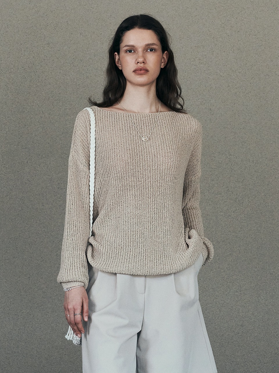 Clean Boat Neck Loose Fit Pullover (Beige)
