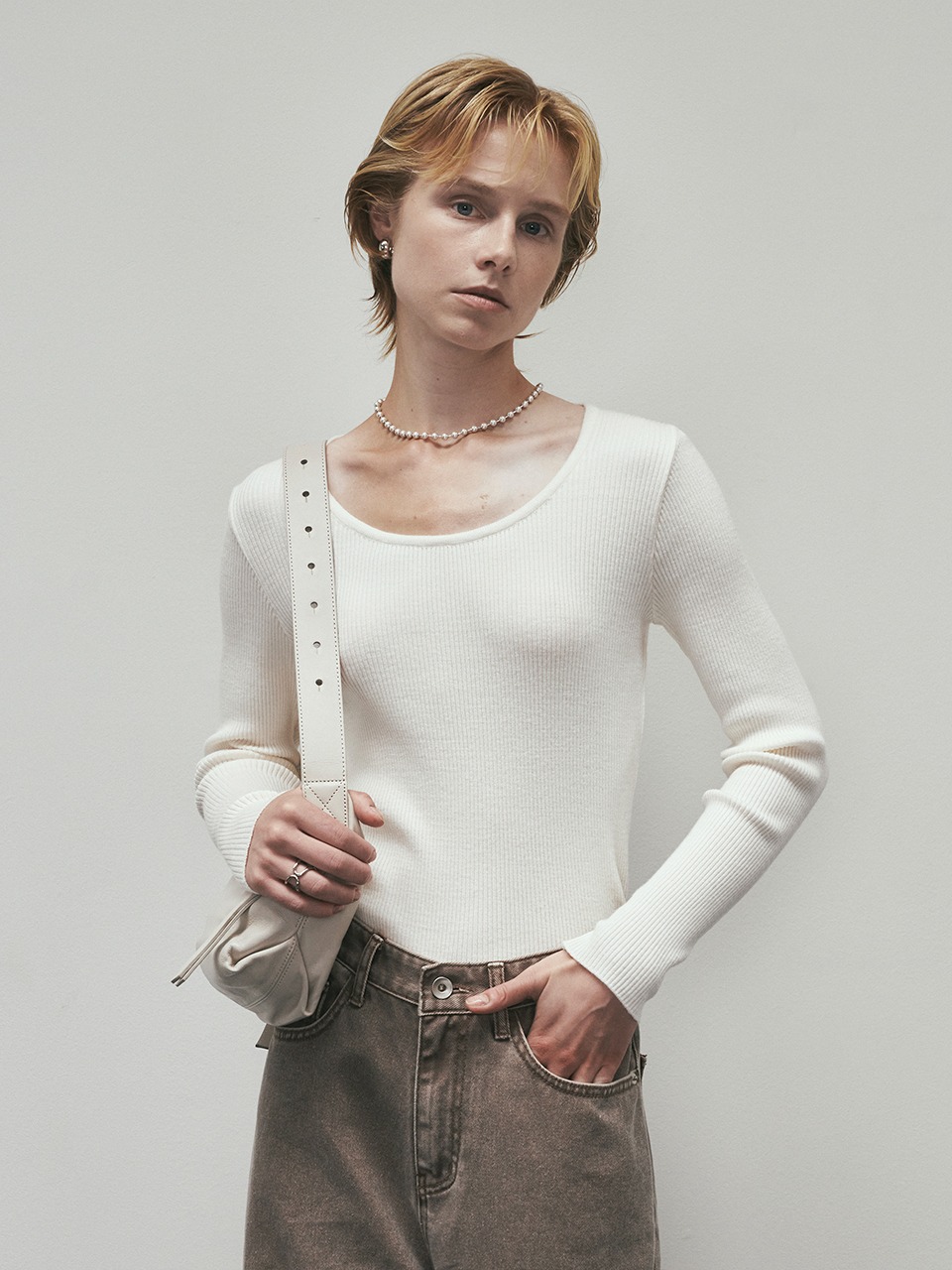 Daily Round Neck Ribbed Knit Top (Ivory)