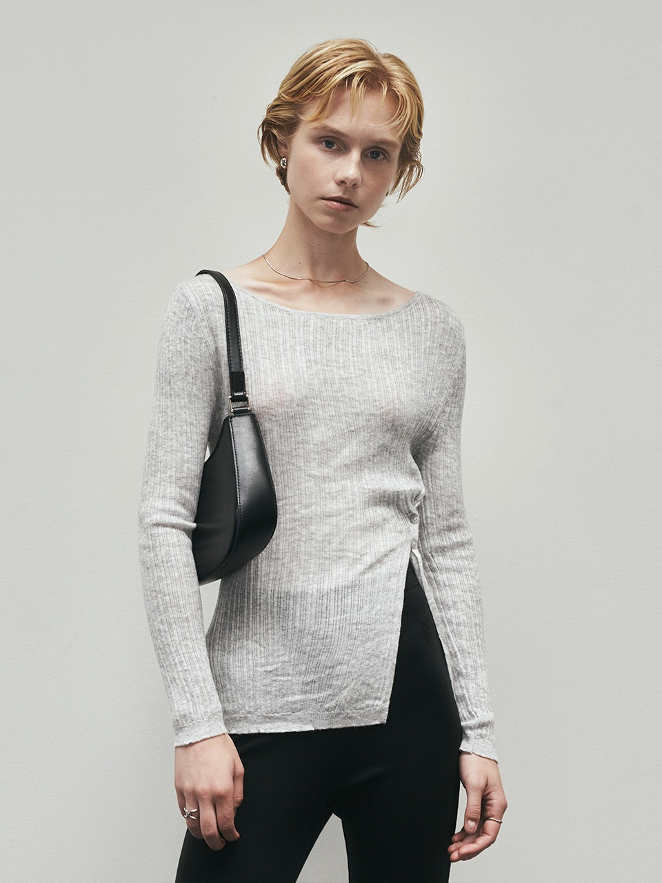 Two Button Point Slim Knit Top (Gray)