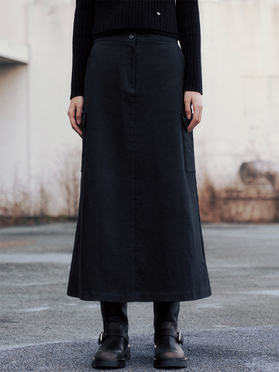 Standard Cotton Cargo Long Skirt (Black)